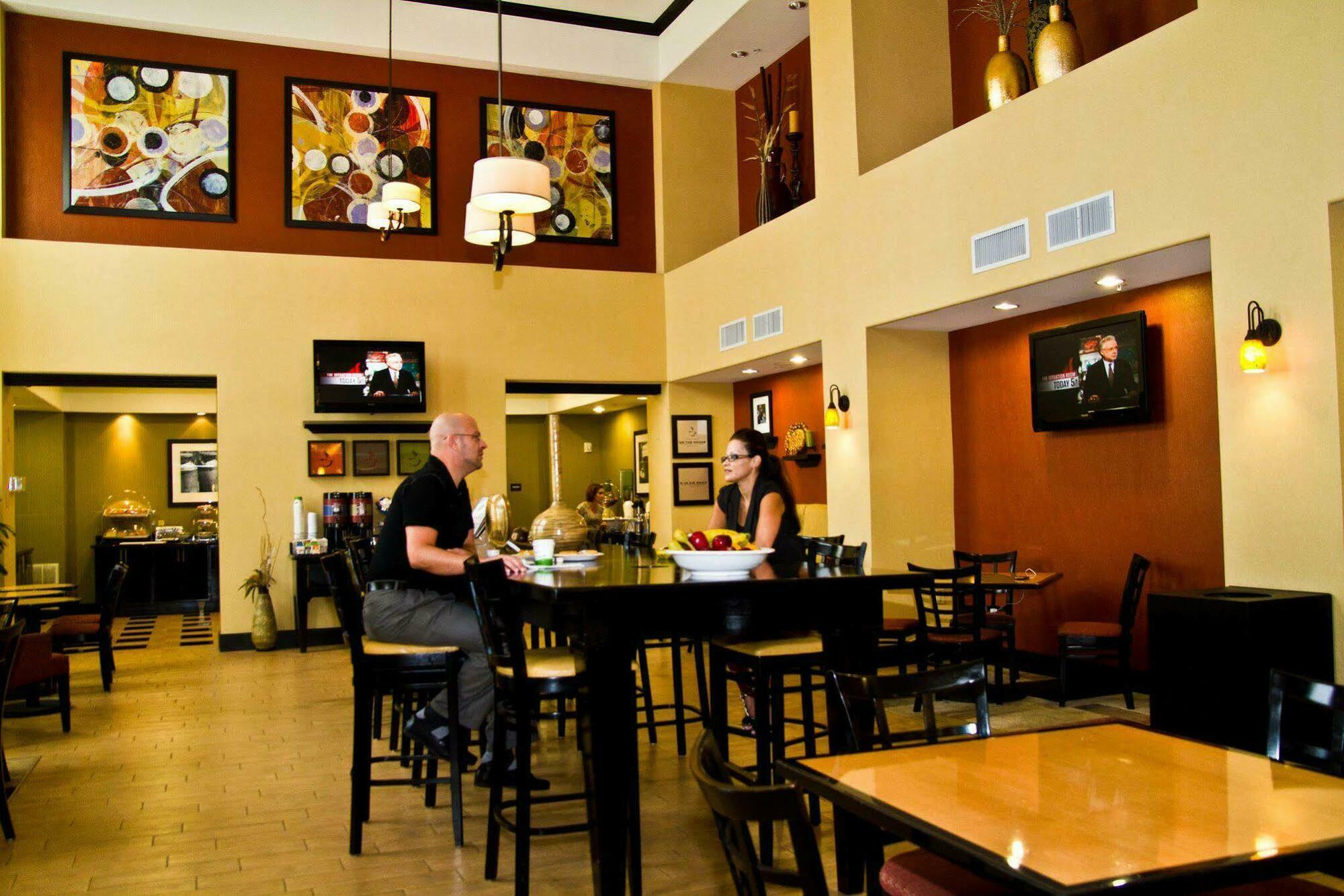 Hampton Inn & Suites Dallas-Desoto Restaurante foto